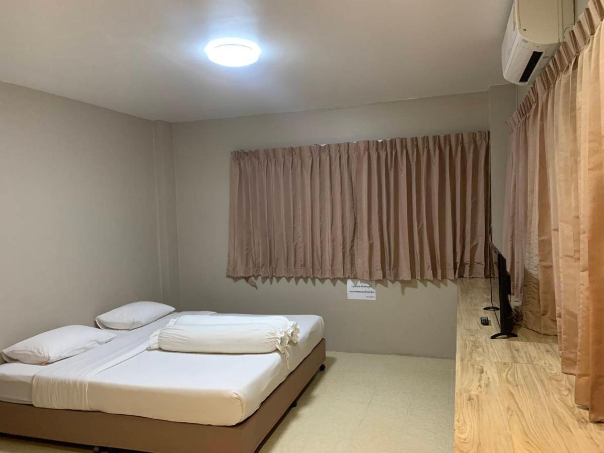 Lithai Guesthouse Phitsanulok Extérieur photo