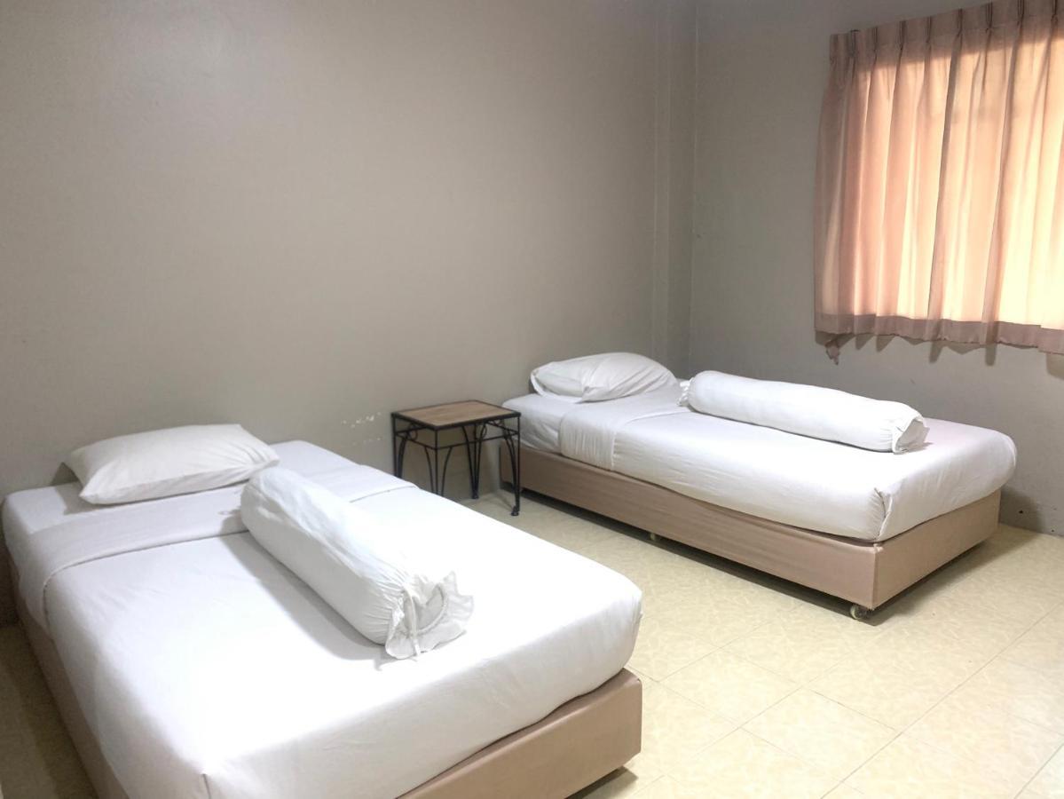 Lithai Guesthouse Phitsanulok Extérieur photo
